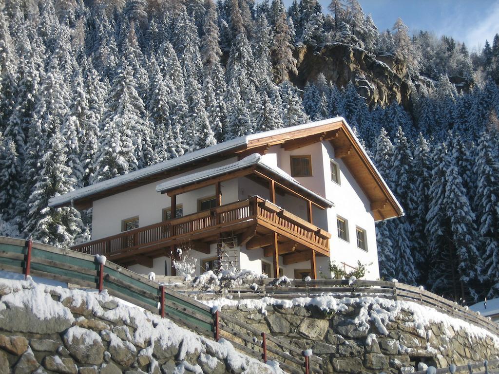 Haus Evelin Apartamento Sankt Leonhard im Pitztal Exterior foto
